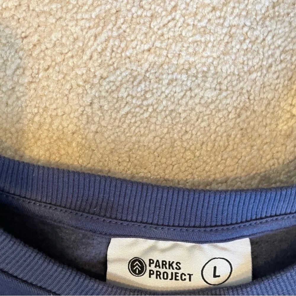Parks Project National Parks Youth Size Large Crewneck Sweater Blue